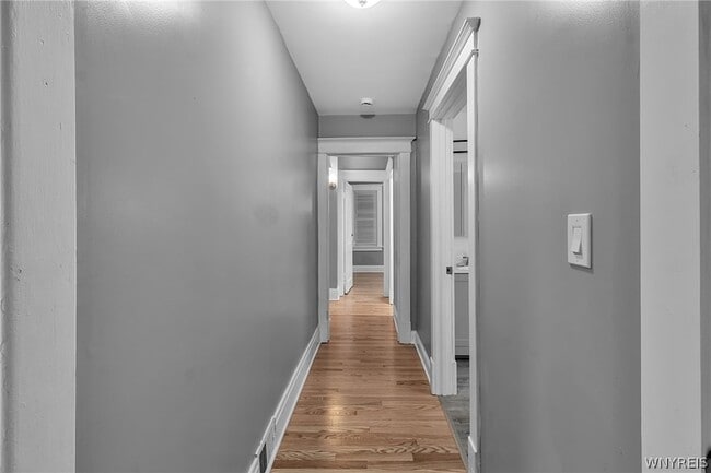 Building Photo - 49 Virgil Ave