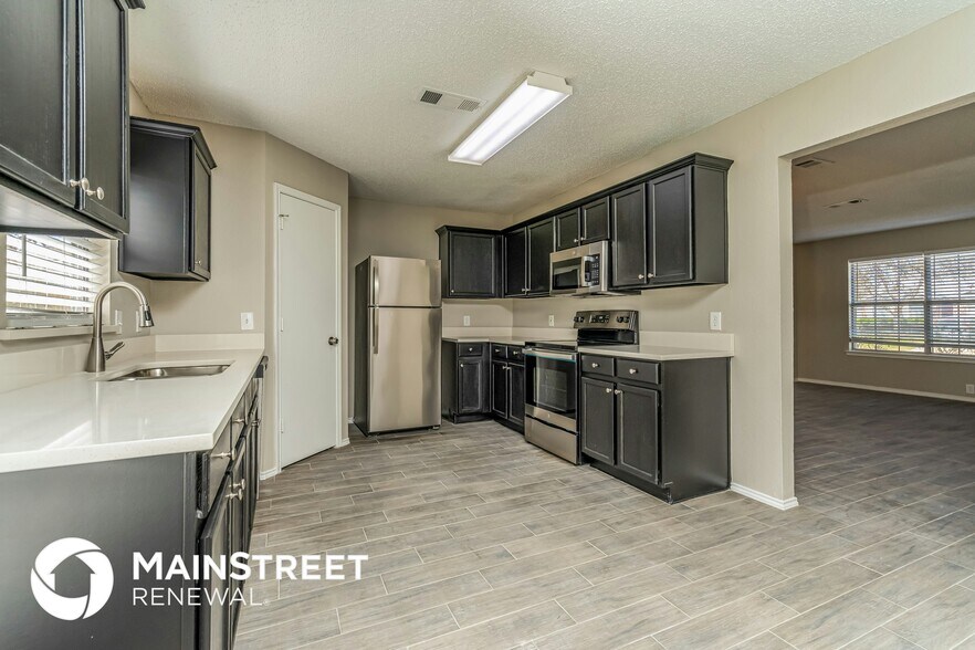 Building Photo - 1117 Wintercreek Dr