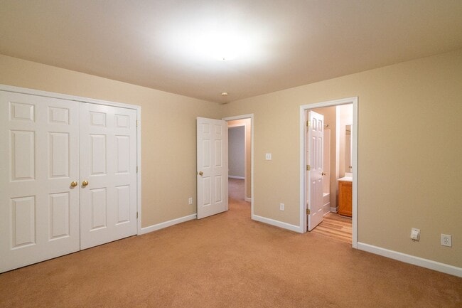 Building Photo - Charming 3 Bedroom, 2 Bathroom Home in Matthews!