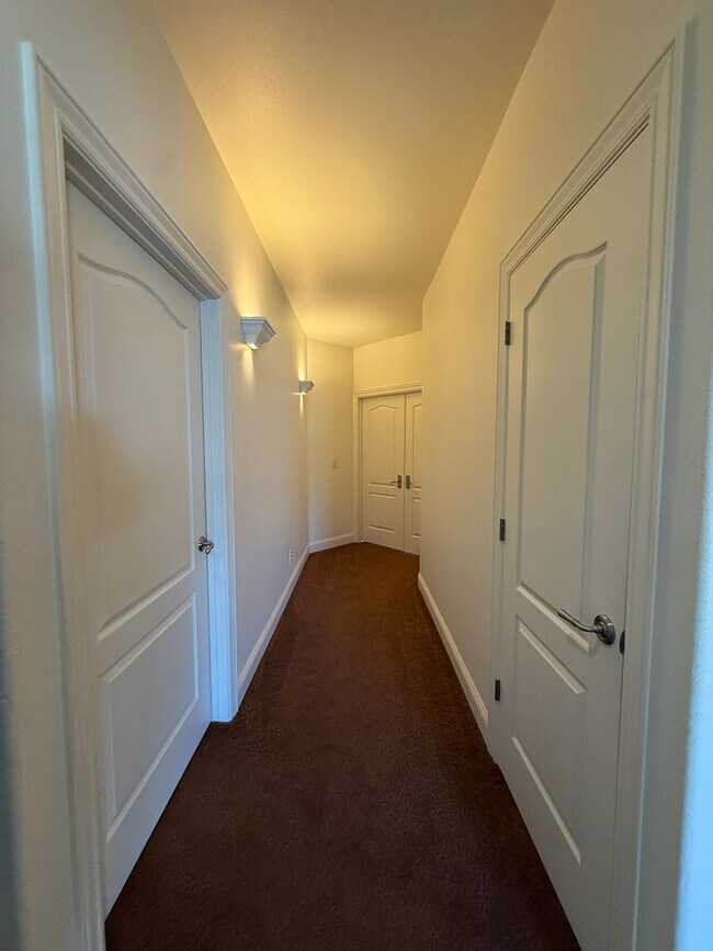 Building Photo - Beautiful Orcutt Custom Home in Solomon Estates on Approx One Acre