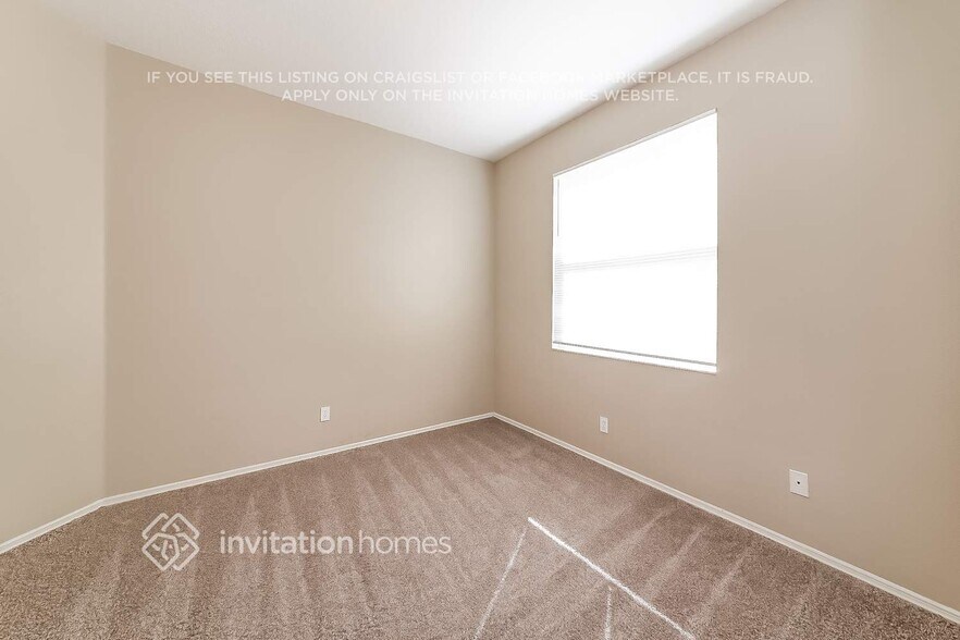 Building Photo - 205 39th St NE