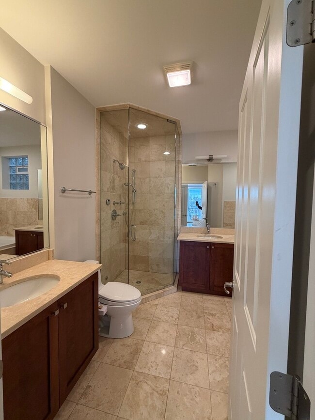 Building Photo - 2251 W Wabansia Ave