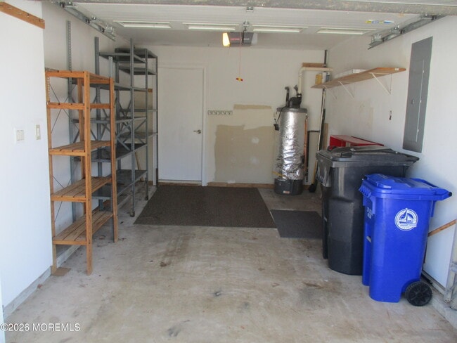 Building Photo - 117 Lions Head Blvd S