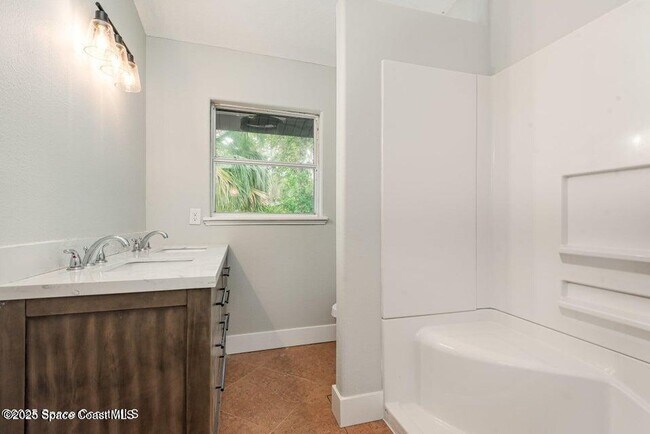 Building Photo - 4085 Cypress Bend