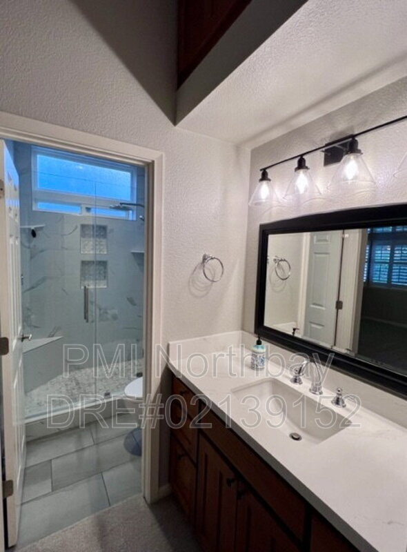 Building Photo - 1465 Wedgewood Ct