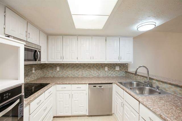 Building Photo - 12501 Hornbeam Dr