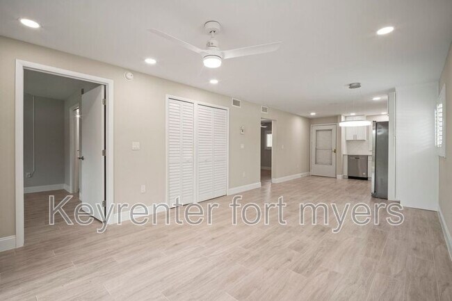 Building Photo - 16380 Dublin Cir