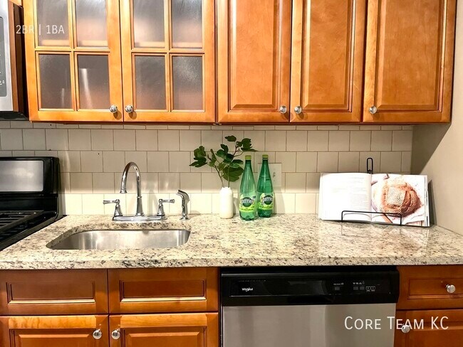 Building Photo - 4423 Roanoke Pkwy