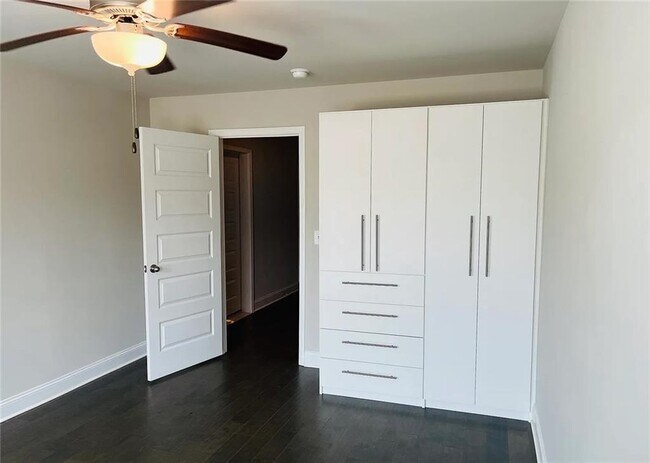 Building Photo - 6005 Arbor Knoll Pl