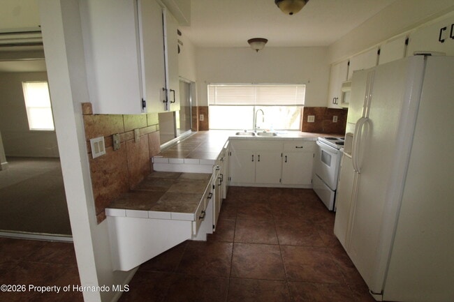 Building Photo - 5565 Baffin Cir