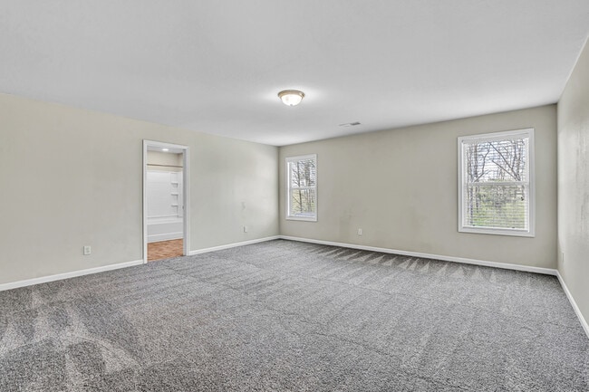 Building Photo - 138 Bermuda Lakes Dr