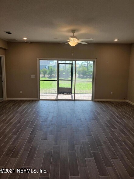 Building Photo - 95 Bloomfield Wy