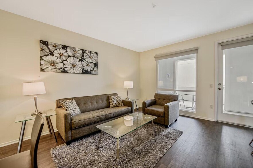 Building Photo - 10635 Calle Mar De Mariposa