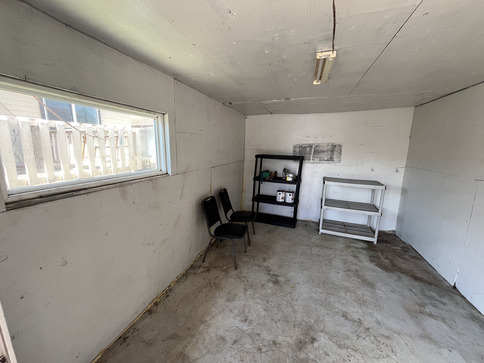 inside of shed - 91-525 Hapalua St
