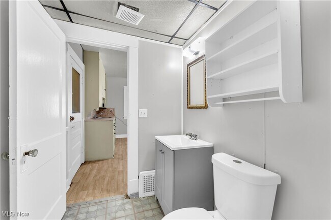 Building Photo - 3865 W 16th St
