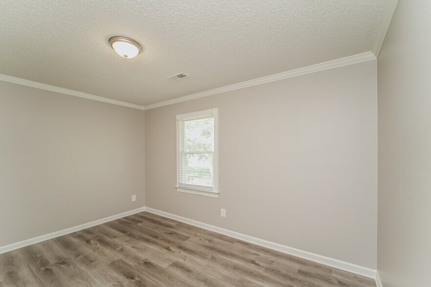 Building Photo - 938 Brightmoor Dr