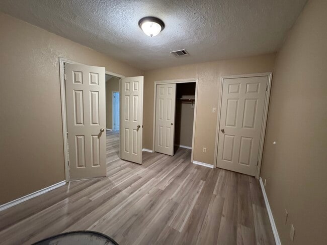 Building Photo - 7403 Napier Trail