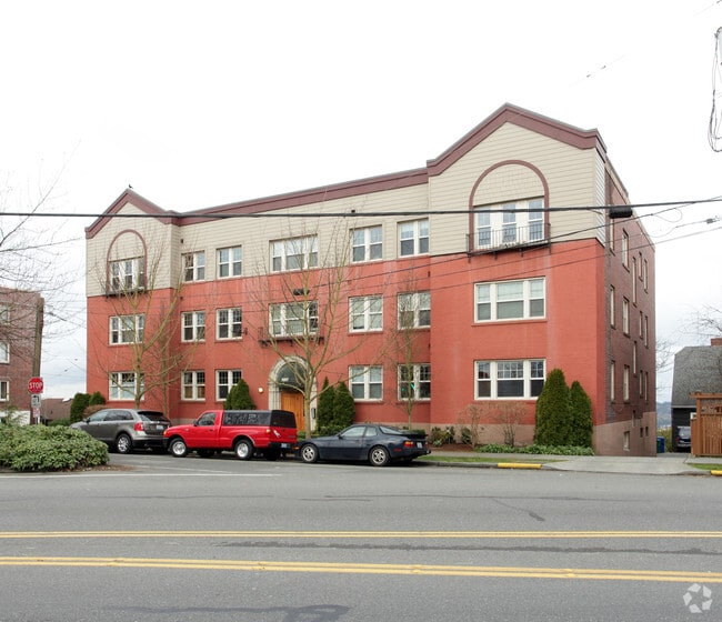 Primary Photo - Woodland Park Apartments