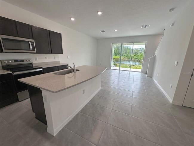 Building Photo - 11450 Crescent Deer Dr