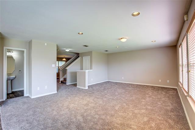 Building Photo - 1057 Castle Top Dr