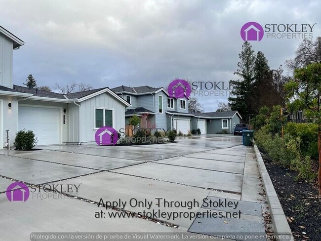 Building Photo - 3184 Manor Ave