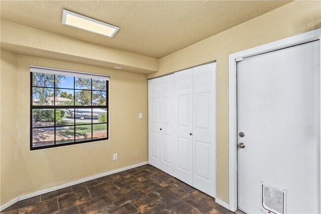 Building Photo - 2805 Tortoise Ct