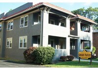 Building Photo - 3027 Clifton Ave