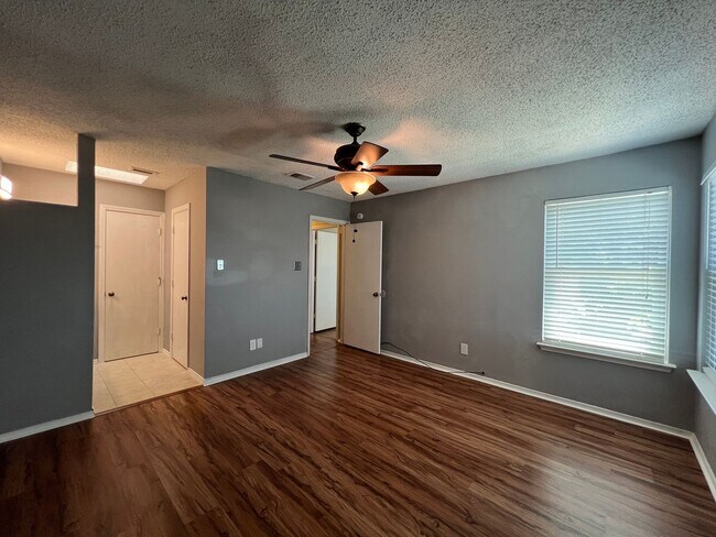 Building Photo - "Fort Worth Texas Homes for Rent"