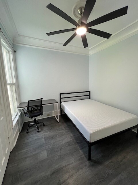 Building Photo - 1211 Madison St