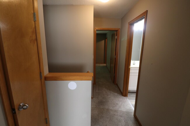Building Photo - 2428 Deerfield Blvd