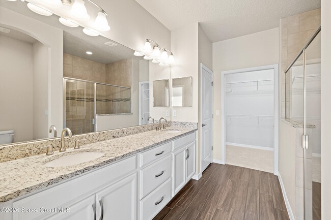 Building Photo - 2601 Trasona Dr