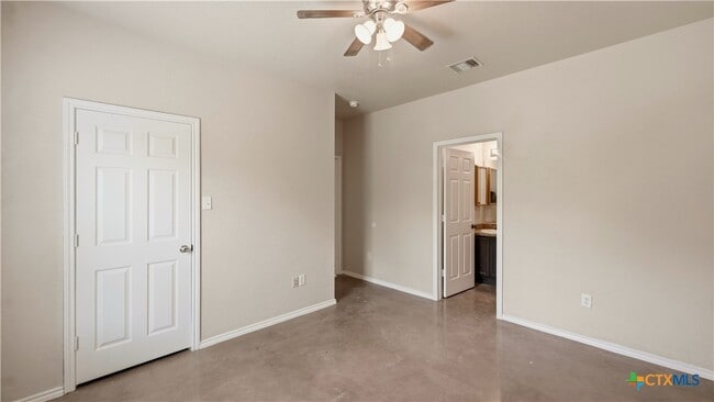 Building Photo - 147 Rosedale Ave