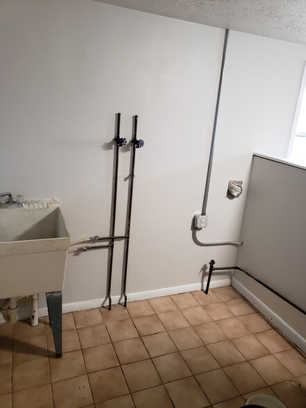 In-unit space for washer/dryer (not included) - 12536 Wicker Ave