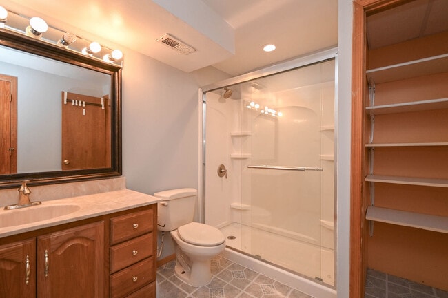 Building Photo - 5495 Chapel Hill