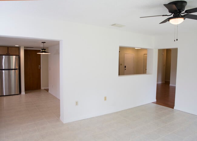 Building Photo - 28435 Trident Ct