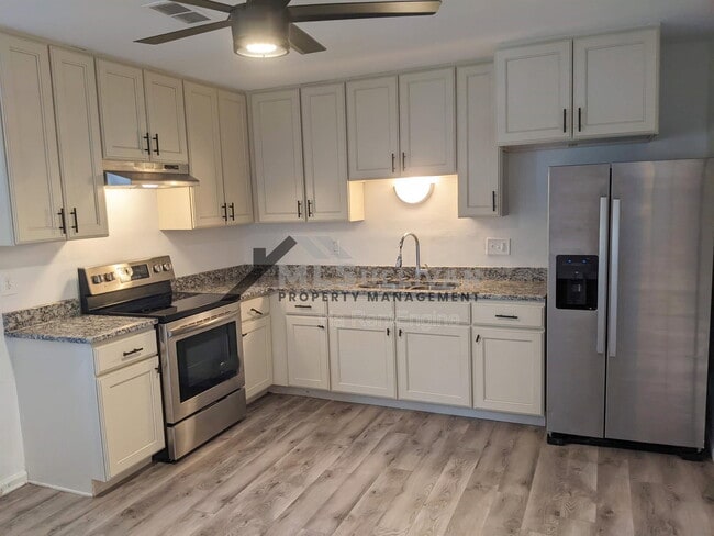 Building Photo - 1302 Marne Ave