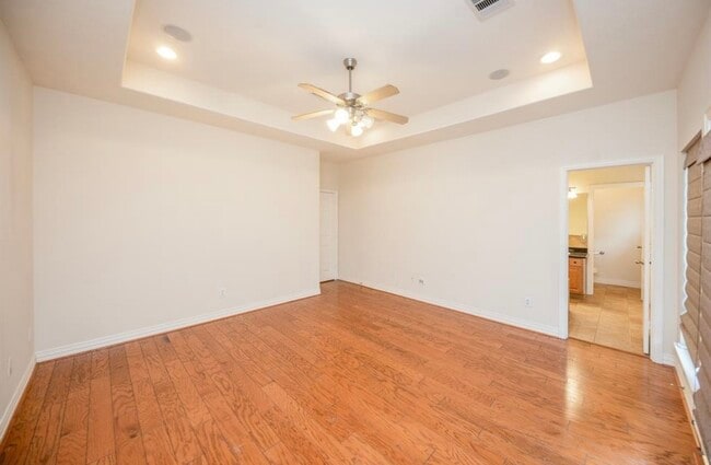 Building Photo - 7103 Windwater Lagoon Dr