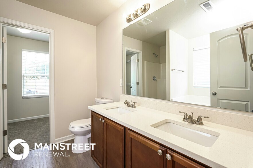 Building Photo - 4014 Waitsfield Ct