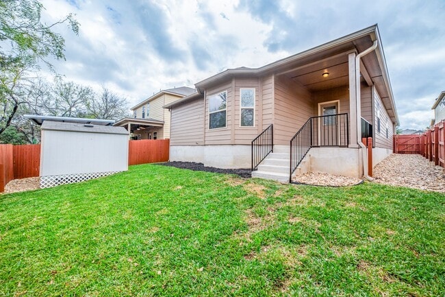 Building Photo - UPDATED SINGLE-STORY HOME IN WOLF CREEK SUBDIVISION