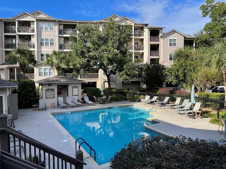 Building Photo - 30 Paddle Boat Ln