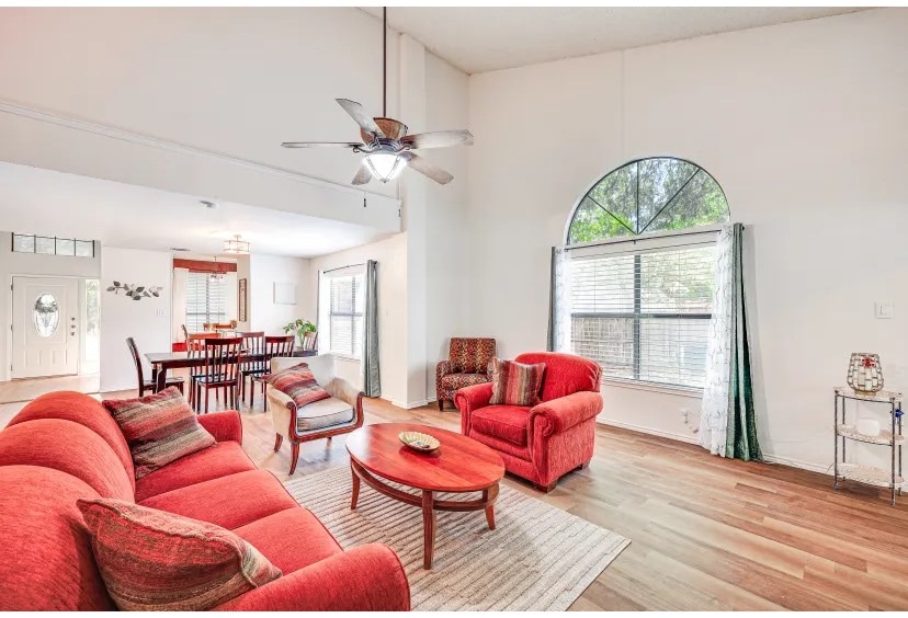 Building Photo - Room in House on Sunlit Grove