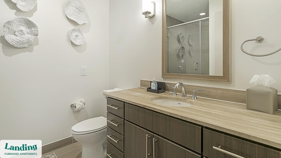 Building Photo - 777 Preston St