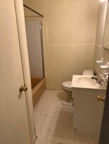 Building Photo - 6419 Tulip St