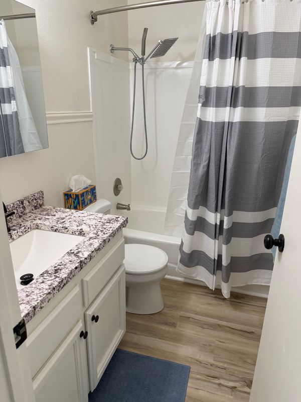 Building Photo - 81 W 300 N