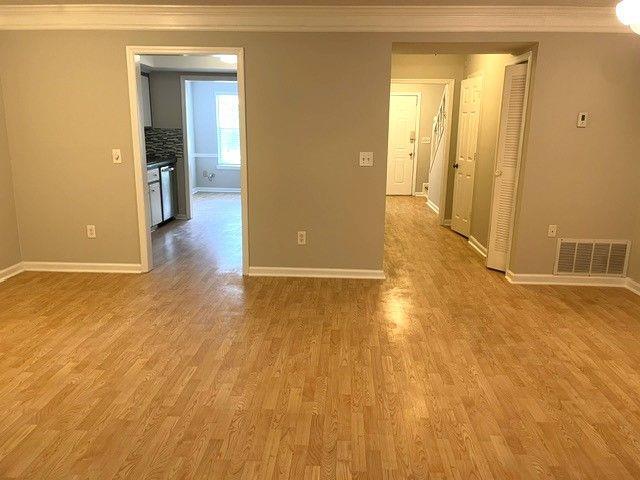 Building Photo - 760 Coventry Township Pl