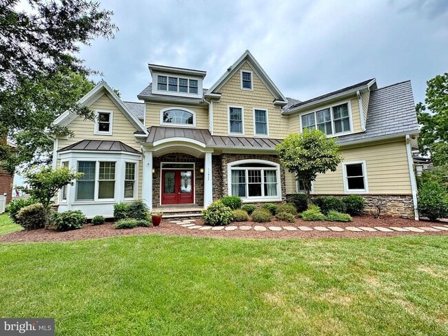 Primary Photo - 11660 Bachelors Hope Ct