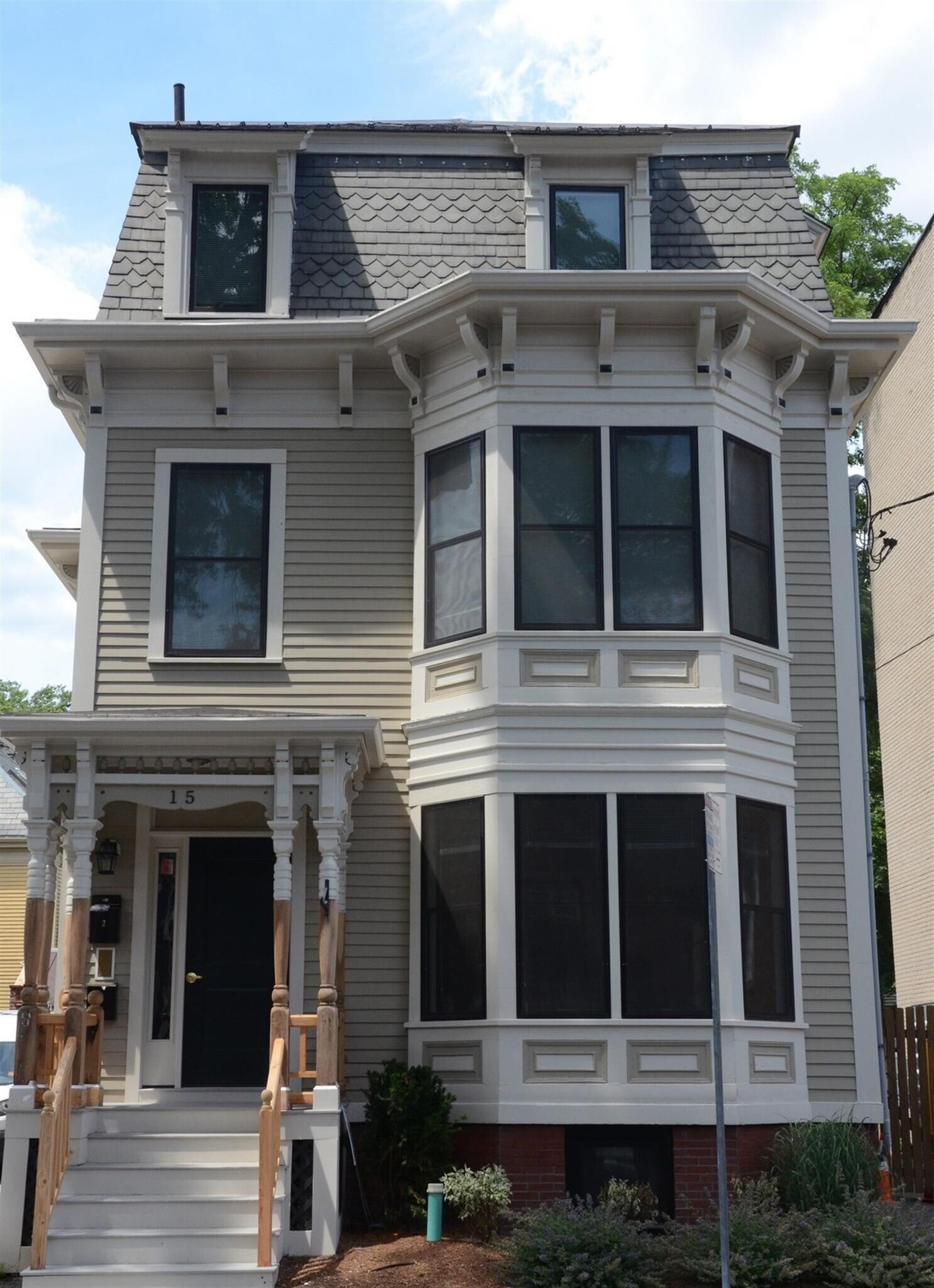 Building Photo - 15 Langdon St