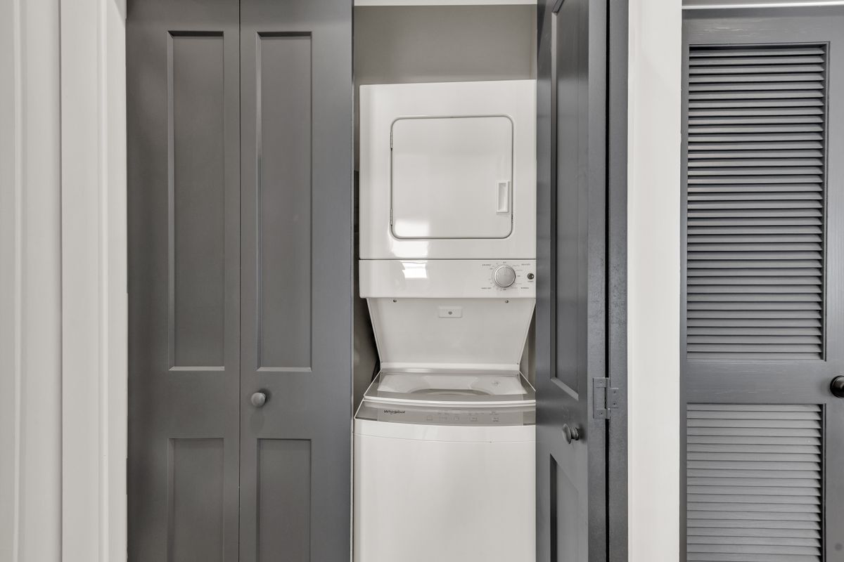 Building Photo - 4115 4th Ave S