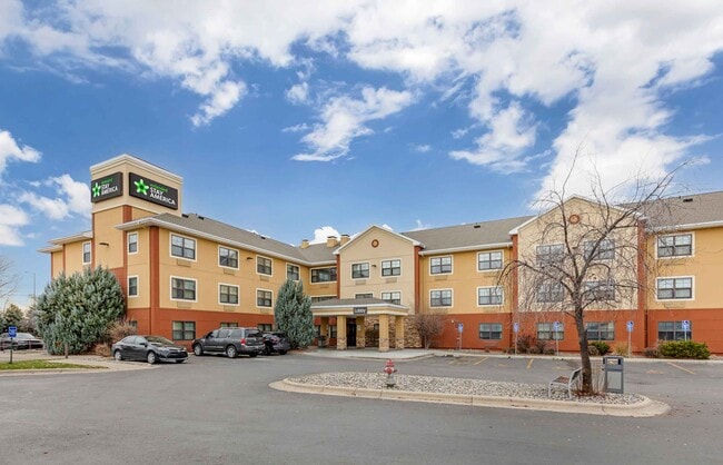 Building Photo - 4950 Southgate Dr