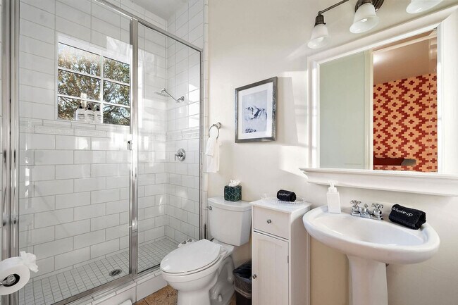 Building Photo - 36 W Dove Wing Dr